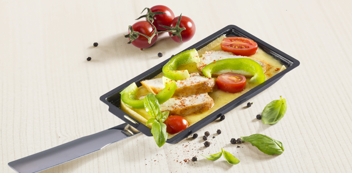 Mediterranean raclette with chicken