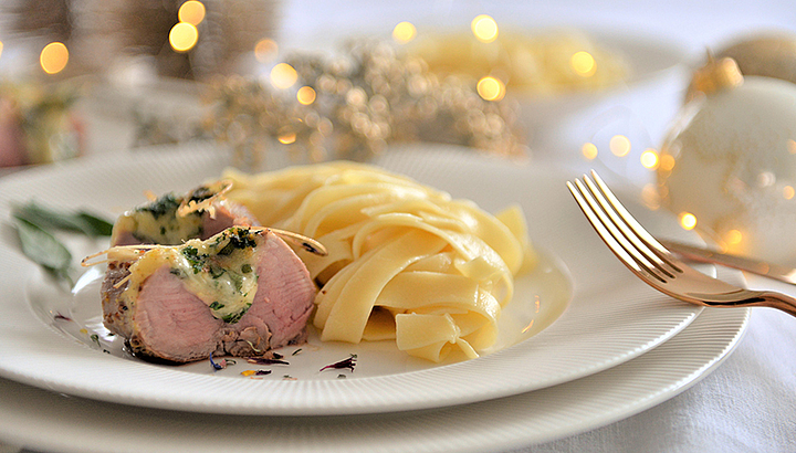 Filet de porc farci au fromage à raclette et aux fines herbes 