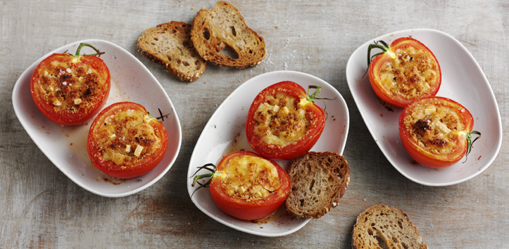 Petits coeurs de tomate à la raclette