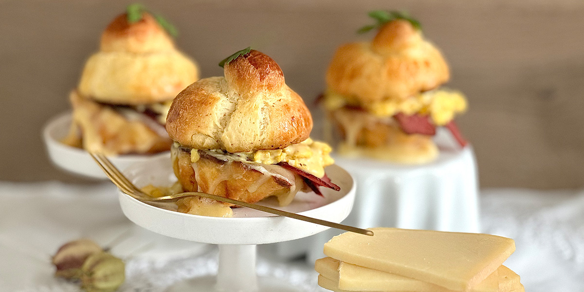 Brioches au fromage à raclette