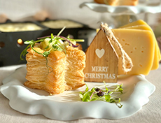 Vol-au-vent au fromage à raclette avec sauce aux poires et aux truffes