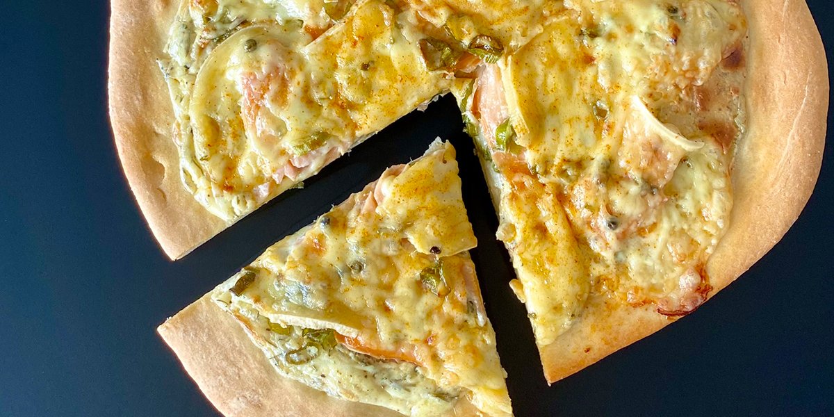 Raclette-Lachs-Pizza bianca