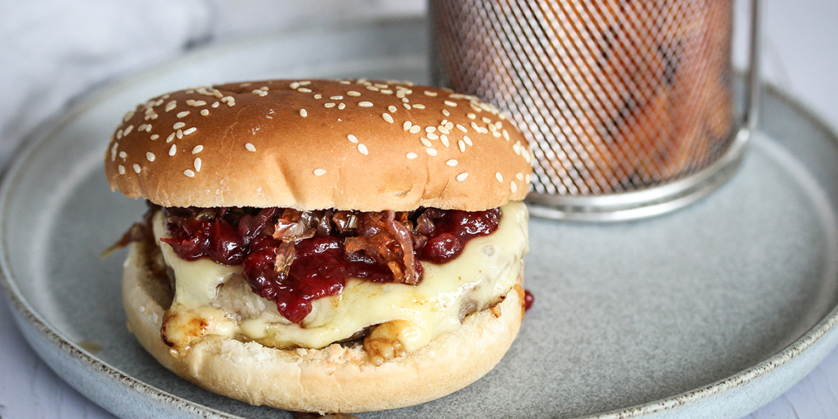 Raclette Burger mit Preiselbeeren Raclette Burger mit Preiselbeeren