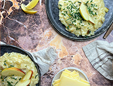 Risotto aux pommes, aux poires et au fromage à raclette 