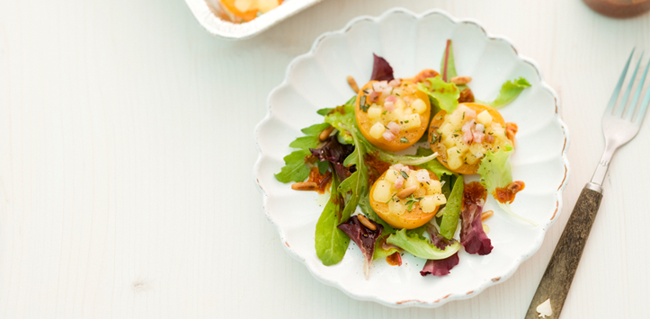 Sommersalat mit Aprikosen und Pesto Sommersalat mit Aprikosen und Pesto