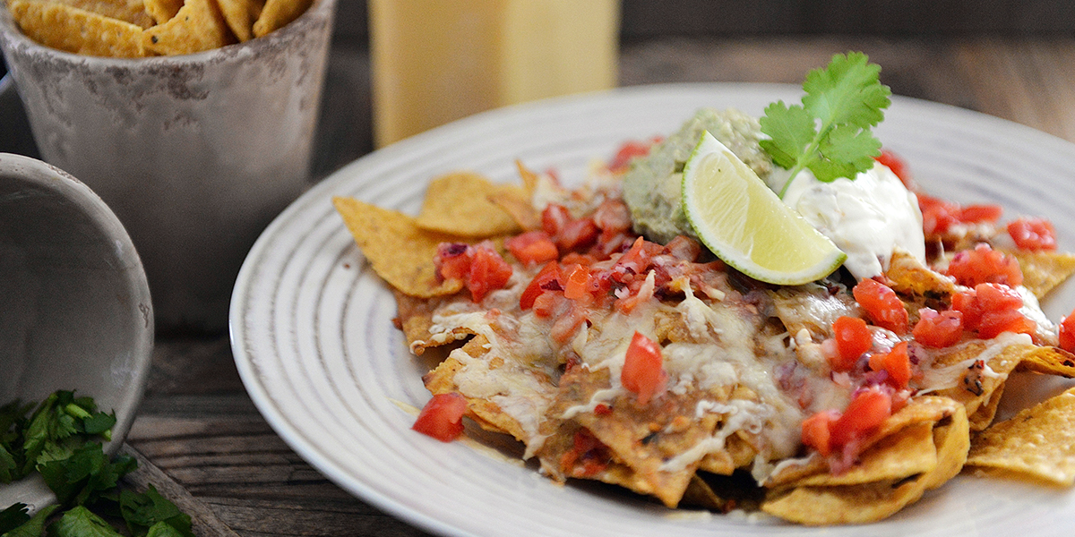 Überbackene Nachos mit Raclettekäse